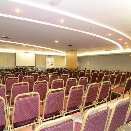 Constantino Hotel E Eventos Жуїз-ді-Фора Екстер'єр фото The main auditorium