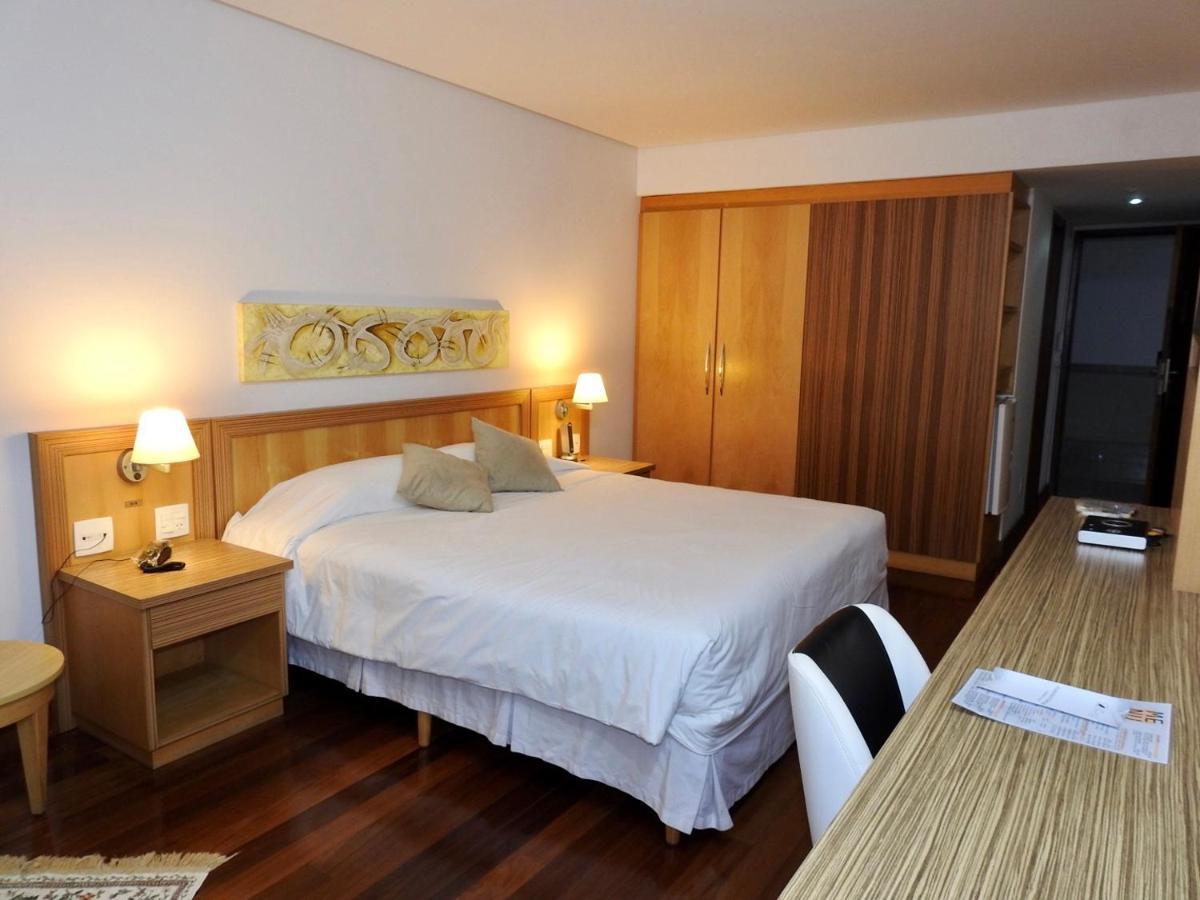 Constantino Hotel E Eventos Жуїз-ді-Фора Екстер'єр фото A room at the hotel