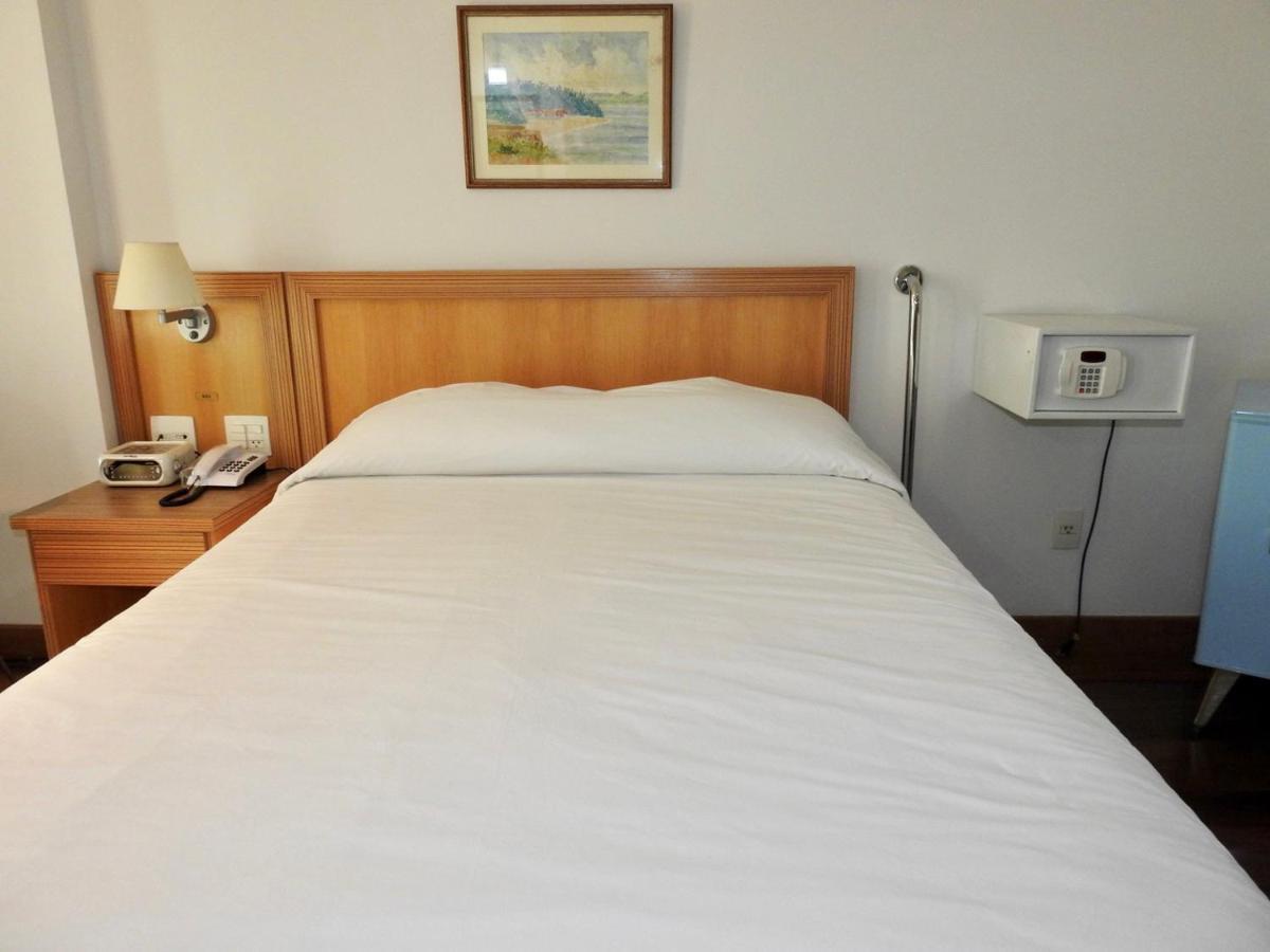 Constantino Hotel E Eventos Жуїз-ді-Фора Екстер'єр фото A single bed