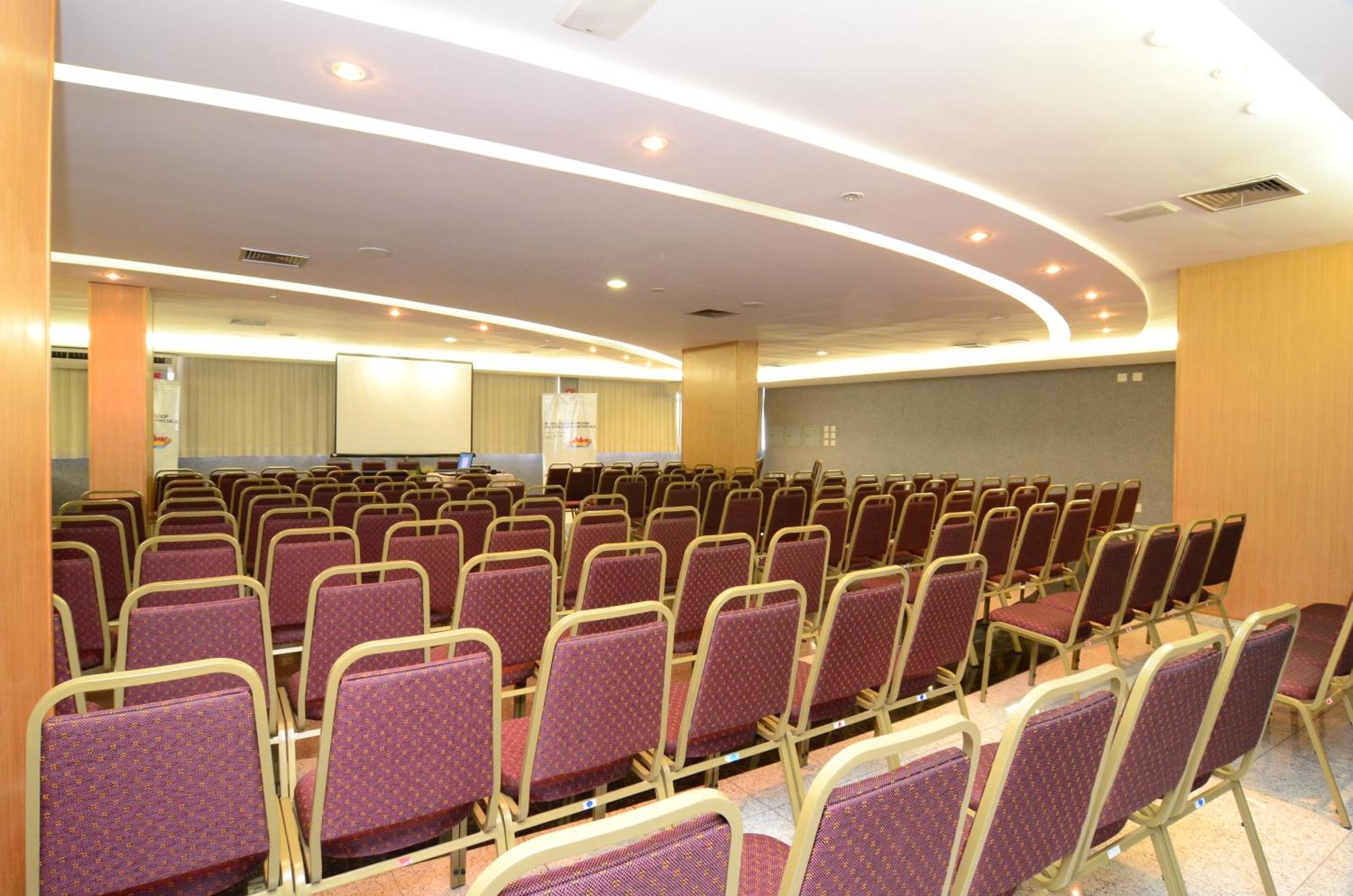 Constantino Hotel E Eventos Жуїз-ді-Фора Екстер'єр фото The main auditorium